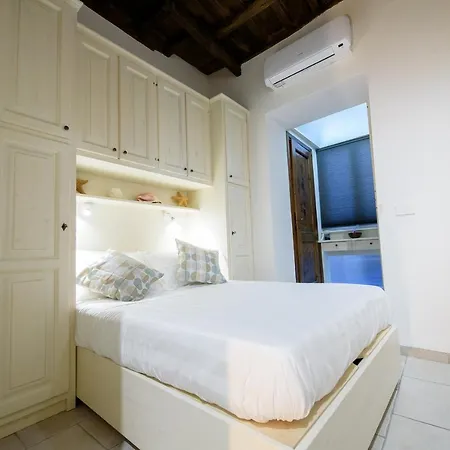New Navona Elegant Apartmán *